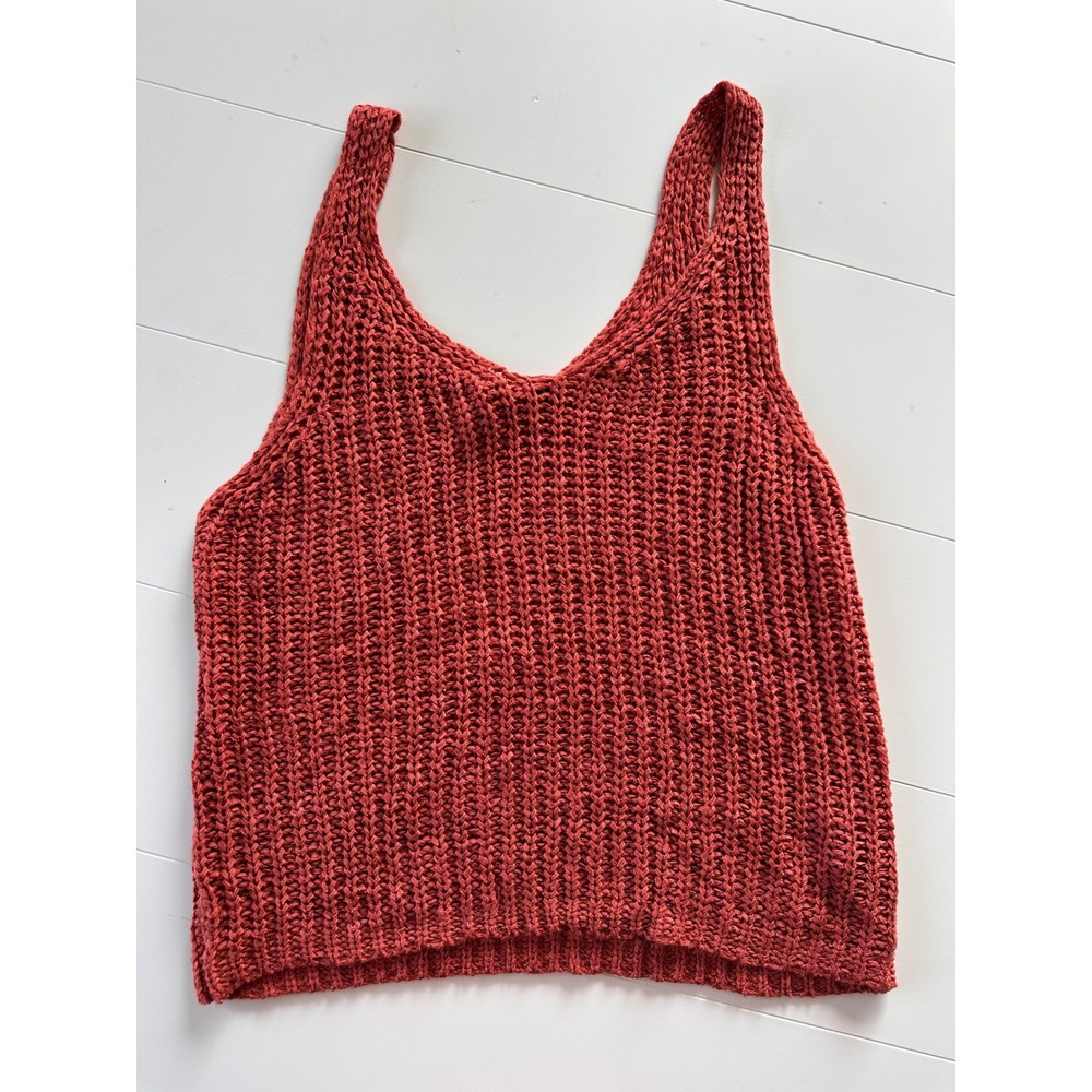 Moon & Madison Womens Rust Orange Chunky Knit V-Neck Tank Top Small